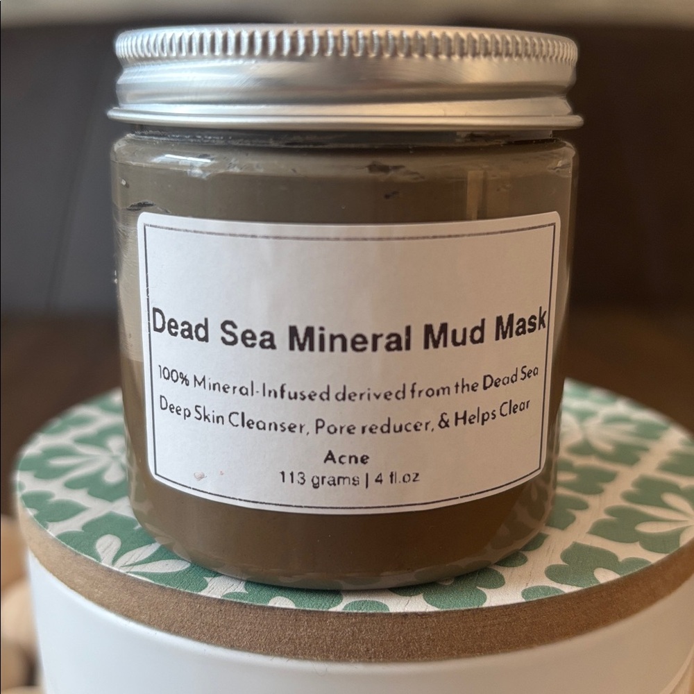 61. Dead Sea Mineral Mud Mask